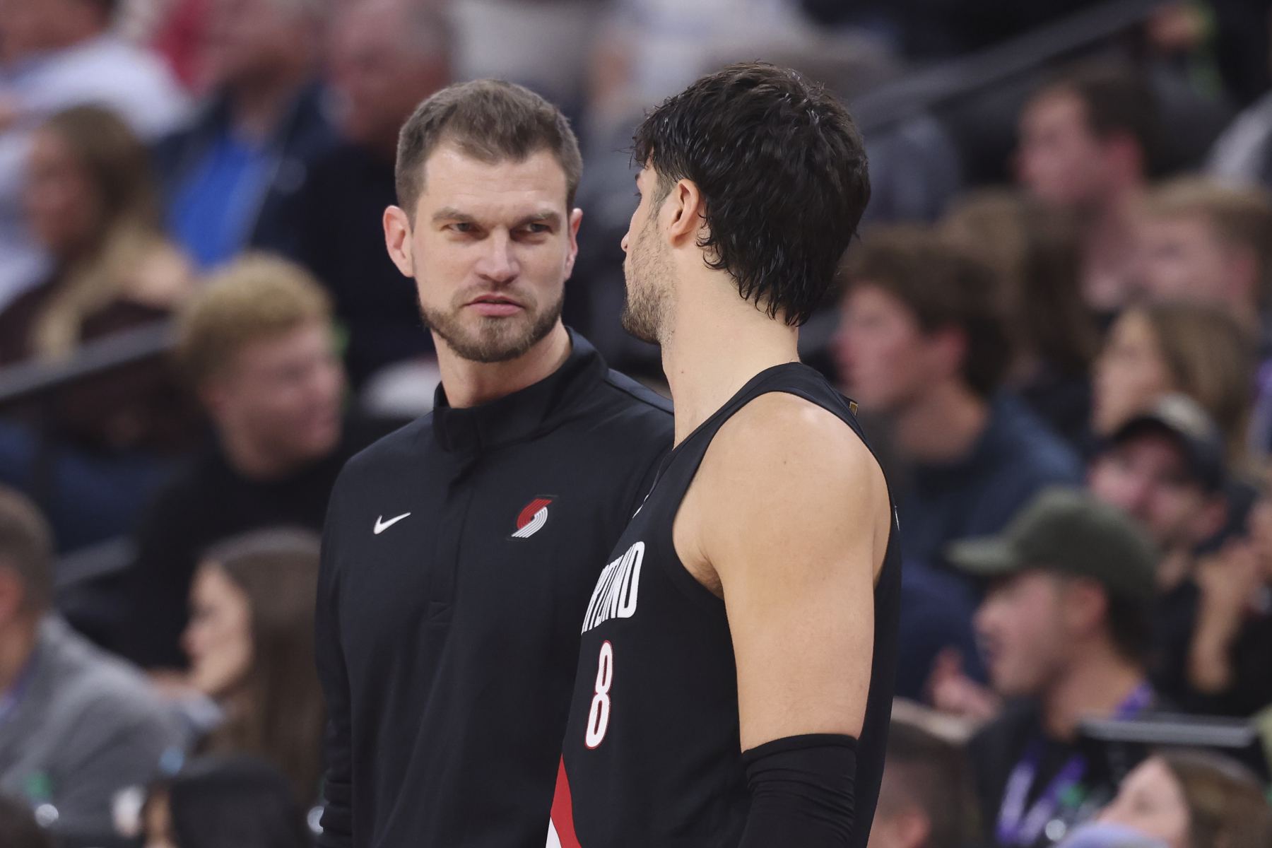 Splitter đã dẫn dắt đội đánh bại Lakers, Nuggets và Thunder. Liệu anh ấy có phải là ứng cử viên sáng giá nhất cho vị trí huấn luyện viên mới?