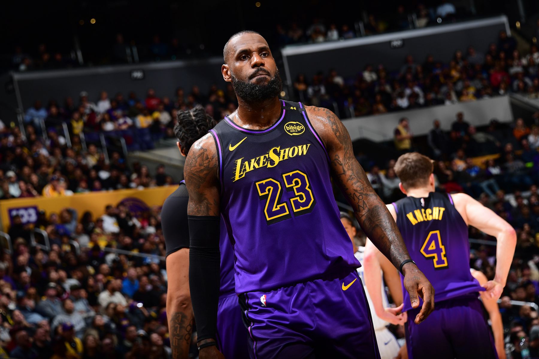 Redick: James đã tiến hành khoảng 15 hiệp thực hành chiến đấu thực tế ngày hôm nay và đang có phong độ cạnh tranh tốt