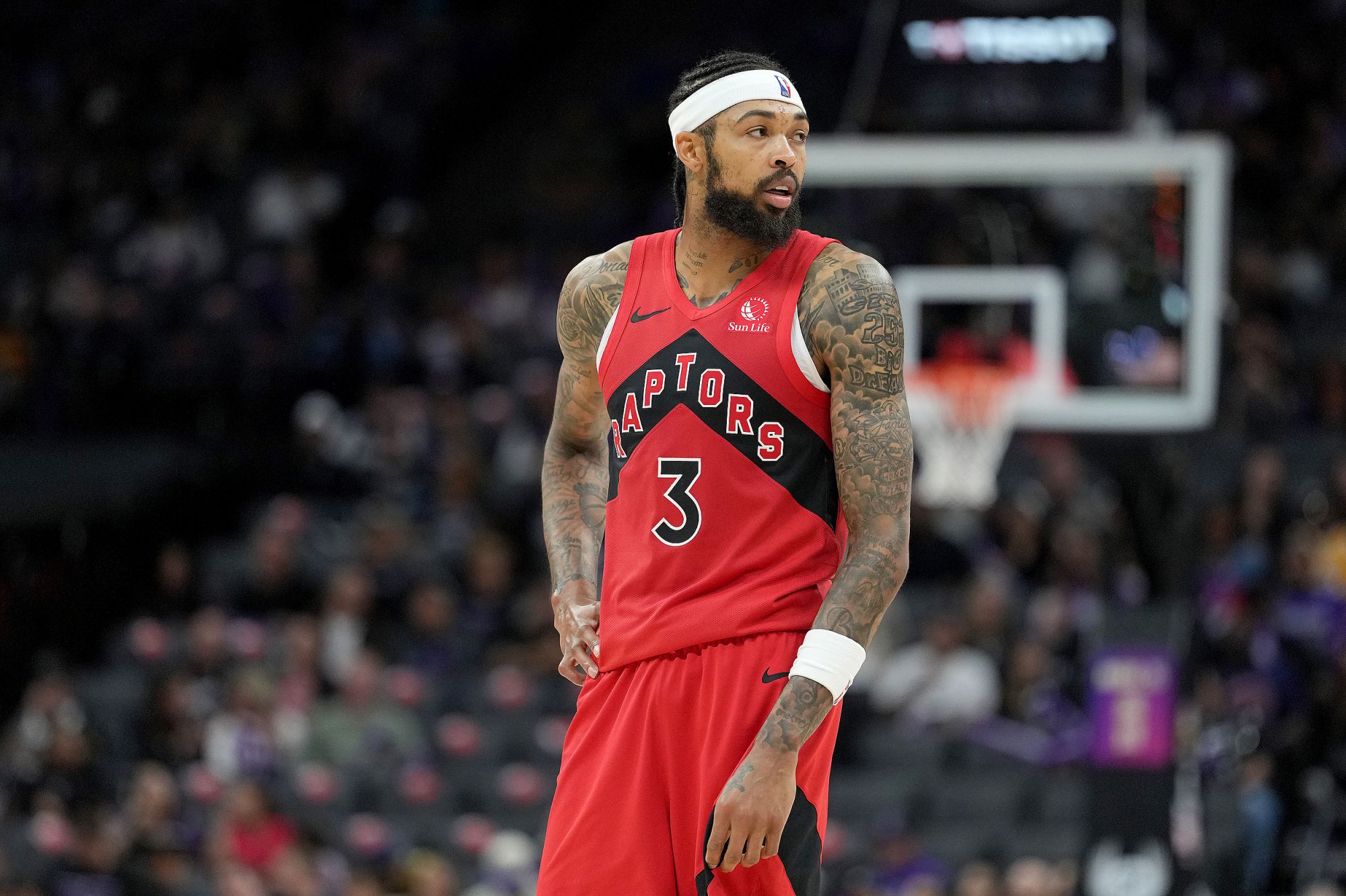 Hiệu suất tuyệt vời! Ingram ghi được 25 điểm khi bắn 8 ăn 17, 5 rebound và 4 kiến tạo.