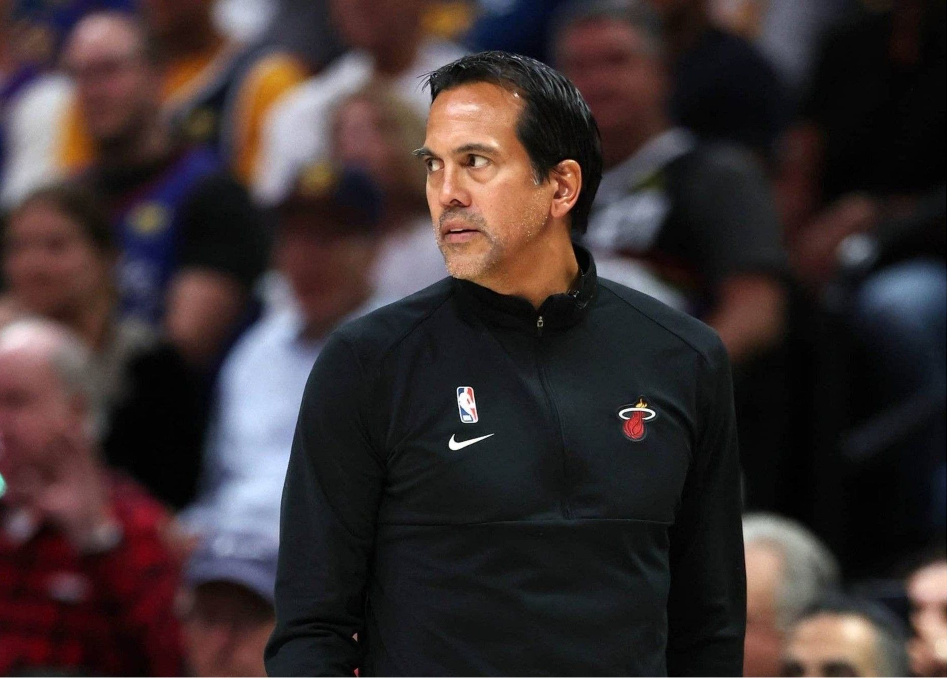Có một vụ cháy ở nhà! Phóng viên của Heat team: Spoelstra vẫn sẽ huấn luyện trận đấu ngày mai với Hornets