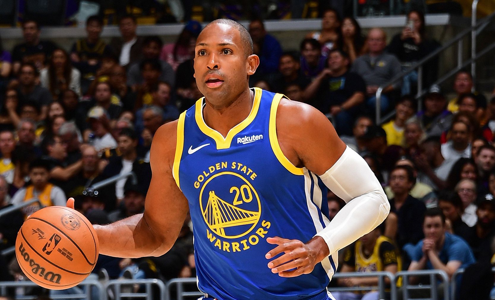 Tập thể bị mất! Hai vị trí dẫn đầu của Warriors, Horford và Post, phối hợp với 0 trong số 13 cú sút và không ghi được bàn nào.