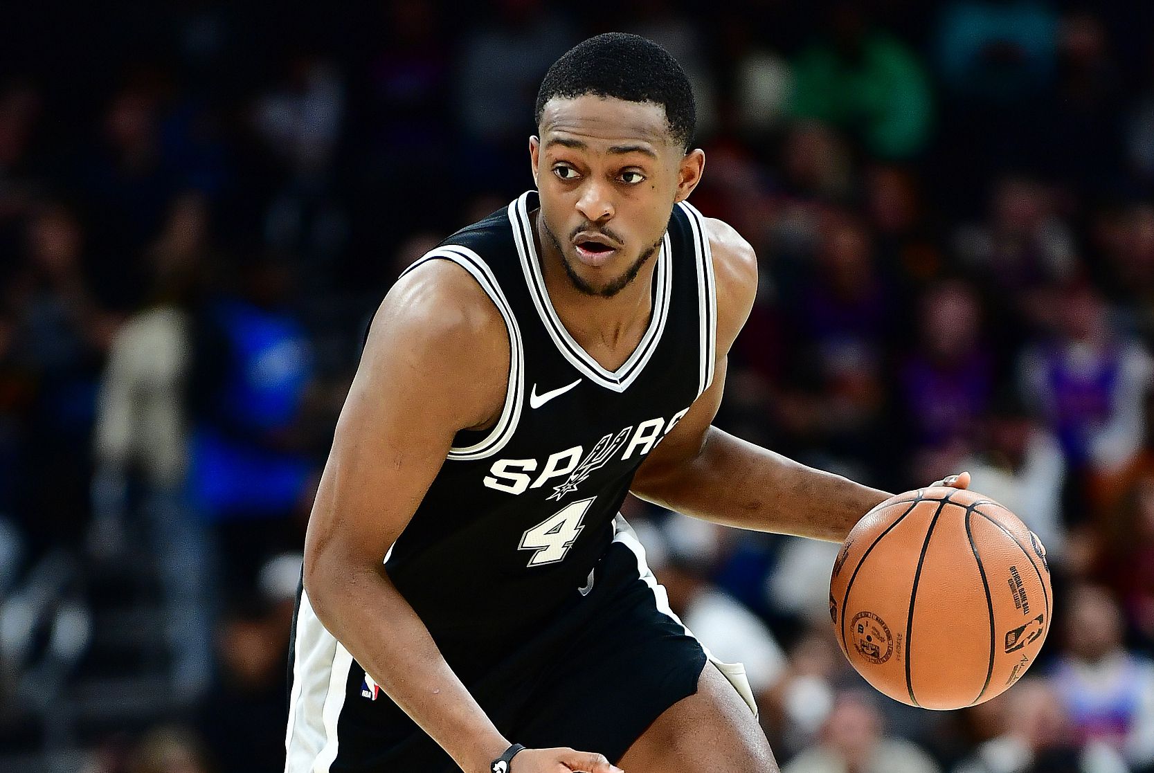 Xin lỗi vì đã bỏ lỡ cảnh quay cuối cùng! 24 điểm, 10 pha kiến tạo và 3 lần đánh chặn của Fox đều là những đỉnh cao trong mùa giải.