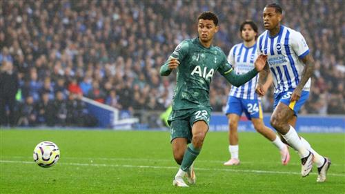Brighton đấu với Tottenham Hotspur