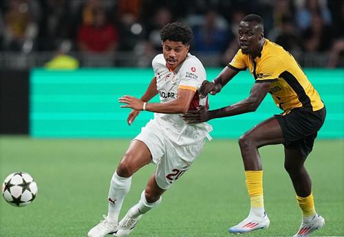 Junior Boys vs Galatasaray