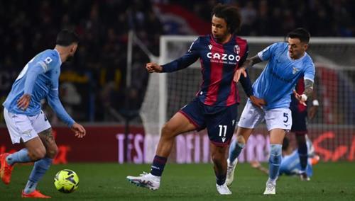 Lazio đấu với Bologna