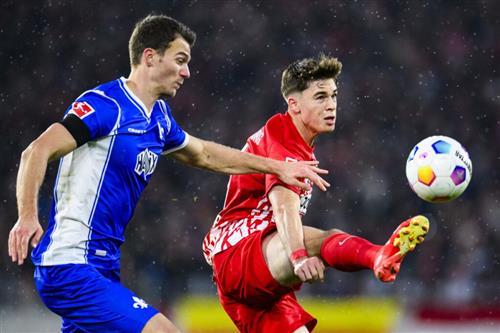 Freiburg đấu với Darmstadt
