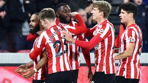 Brentford đấu với Southampton