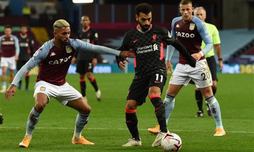 Aston Villa đấu với Liverpool