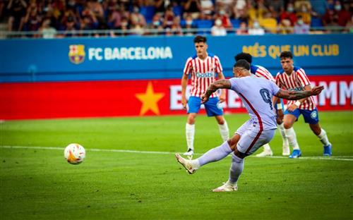 Girona đấu với Athletic Bilbao