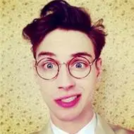 6686体育铜牌作者Paige