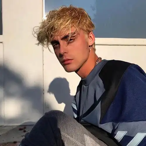 6686体育海外作者Heidi