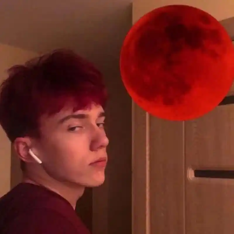 6686体育铜牌作者Ophelia