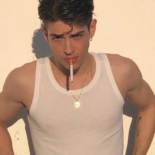 6686体育海外作者Luna