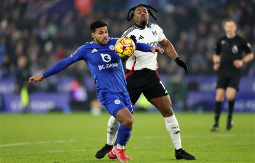 Leicester City đấu với Fulham
