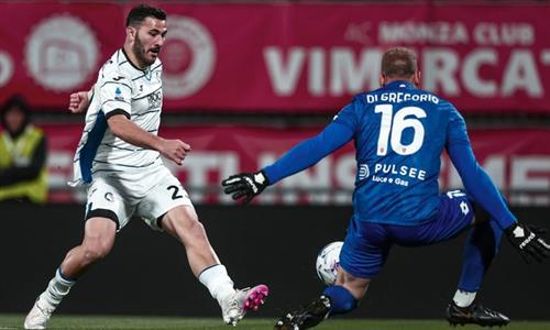 Monza đấu với Atalanta