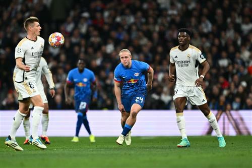Real Madrid đấu với RB Leipzig