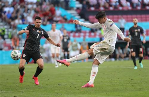 Croatia vs Tây Ban Nha
