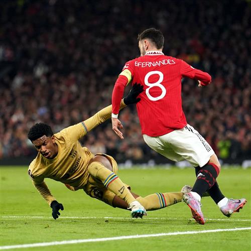 Manchester United đấu với Barcelona