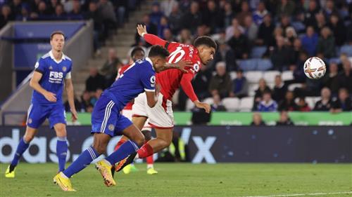 Brighton đấu với Nottingham