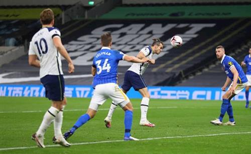 Brighton đấu với Tottenham Hotspur